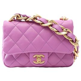 Bols Chanel Matelassé em couro roxo