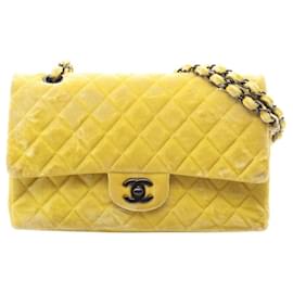 Bolso de hombro Chanel Yellow Matelassé Double Flap