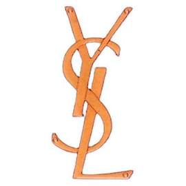 Saint Laurent Pochette YSL Cassandre in pelle rosa