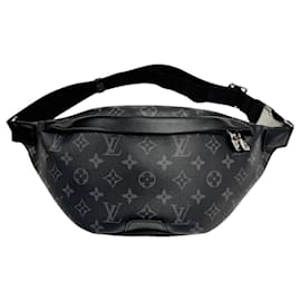 Louis Vuitton Discovery Bumbag PM M46035