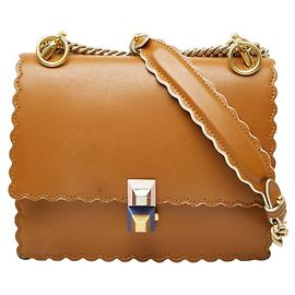 Mini borsa a tracolla con catena Fendi Kanai