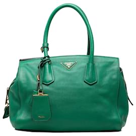 Tote in Vitello Daino verde Prada