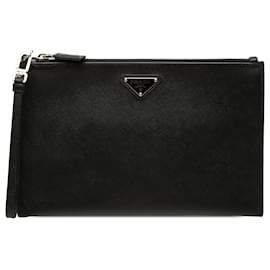 Clutch Wristlet in Saffiano nero Prada
