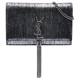 Portafoglio con catena Kate con nappa metallizzata argento Saint Laurent