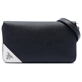 Prada Black Saffiano Portemonnaie mit Trageriemen
