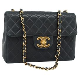 CHANEL Big Matelasse30 Chain Shoulder Bag Leather Black Gold CC Auth 188911V