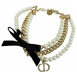 Bracciale Christian Dior Montaigne 30 Toronto con logo in metallo e perle finte