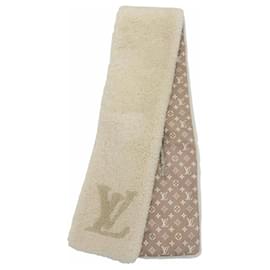 Stola in shearling monogram beige Louis Vuitton