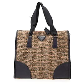 Borsa a mano piatta in tweed con bordi in vitello marrone Prada