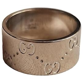 Anello Gucci Icon in oro bianco 18k