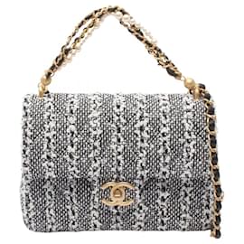 Borsa a Spalla Chanel Matelassé Faux Pearl