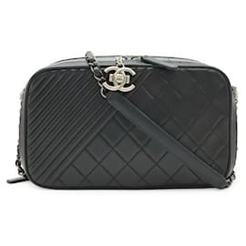 Borsa Chanel Boy Camera Bag in Pelle Nera
