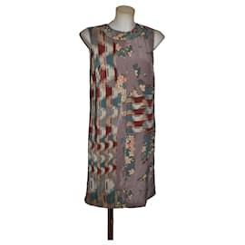 Kenzo Seidenkleid mit floralem und geometrischem Print