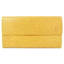 Louis Vuitton Epi Pochette Porte Monnaie Credit Wallet