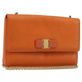 Clutch a Catena Vara Bow in Pelle Salvatore Ferragamo Small