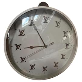 Louis Vuitton Horloge Murale Monogramme Édition Limitée
