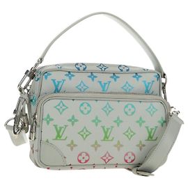 LOUIS VUITTON Bolso de Hombro Monogram Iridescent Nile Gris M13897 LV Auth 188885SAM