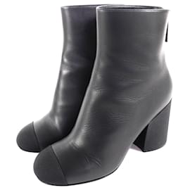 Botines de piel Chanel G39529