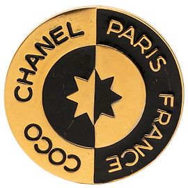 Broche redonda Chanel Gold Gold Plated Enamel Coco Star Logo