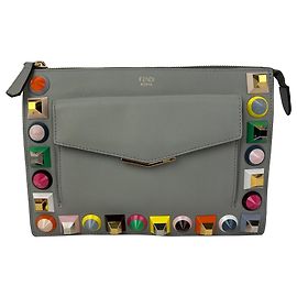 Borsa a tracolla Fendi Rainbow Studs in pelle grigia