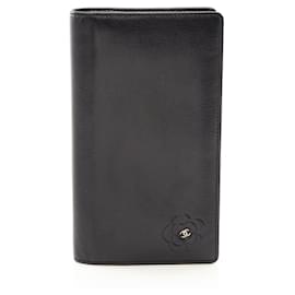 Cartera larga de cuero Chanel Butterfly Camellia
