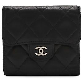 Chanel Cartera de cuero Matelasse con logotipo Coco