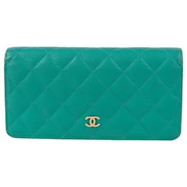 Cartera Long Flap Clásico Atemporal en Caviar - Chanel