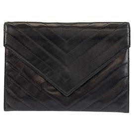 Pochette en cuir avec motif V-Stitch Yves Saint Laurent