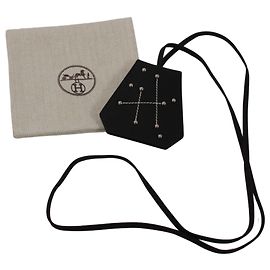 Hermès Llavero y colgante Clochette en cuero negro Hermes