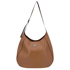 Borsa a tracolla in pelle marrone Prada