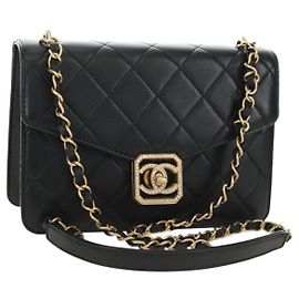CHANEL Bolso de Hombro Matelasse en Piel de Cordero Negro con Cadena Gold CC Auténtico 187319SM