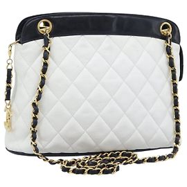 CHANEL Matelasse Chain Shoulder Bag Leather White Gold CC Auth mr2545V