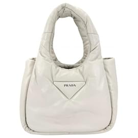 Mini borsa imbottita con logo Triangle Prada