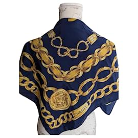 Chanel Seidentuch