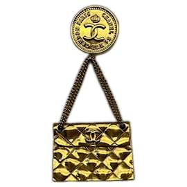 Spilla Chanel Coco Mark Matelassé Bag
