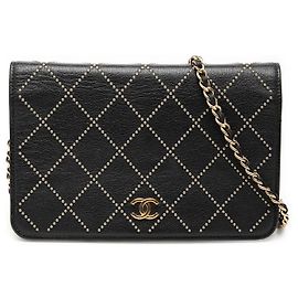 Portafoglio con catena Chanel Black CC in agnello borchiato con cristalli