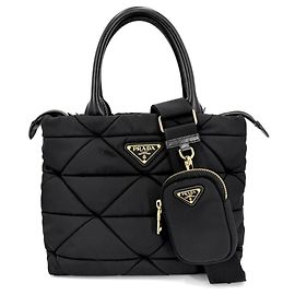 Prada Kleine Handtasche aus Nylon in Schwarz für Damen