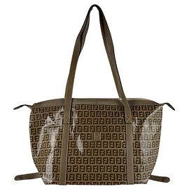 Sac à bandoulière en cuir Fendi Zucchino