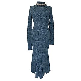 Abito midi in maglia blu in lana con collo gioiello Alexander Mcqueen