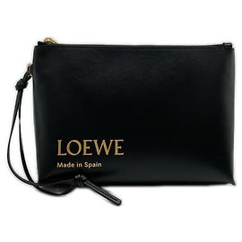 Loewe T Pouch Clutch Bag aus Kalbsleder
