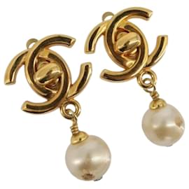 Orecchini CHANEL Turn Lock in metallo Gold Tone CC Autentici 188629
