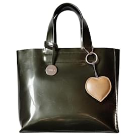 Borsa Tote in pelle Glossy di Furla con charm a cuore