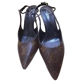 Décolleté slingback Louis Vuitton in monogram canvas