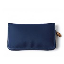 Cartera Gucci Bamboo con cierre de cremallera
