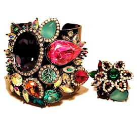 Erickson Beamon Rocks Statement Set Armreif und Ring Multicolour