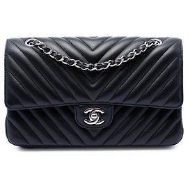 Chanel Black Medium Classic Chevron Lambskin Double Flap