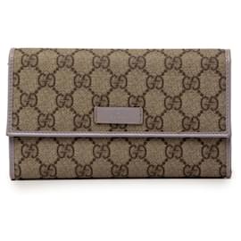 Portafoglio lungo pieghevole GG Supreme di Gucci