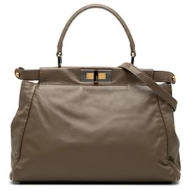 Borsa a tracolla Fendi Peekaboo Medium