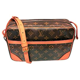 Louis Vuitton Trocadero Monogram Schultertasche