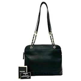 Borsa a tracolla in pelle con logo Chanel Classic